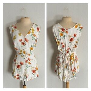 Torrid white floral blouse